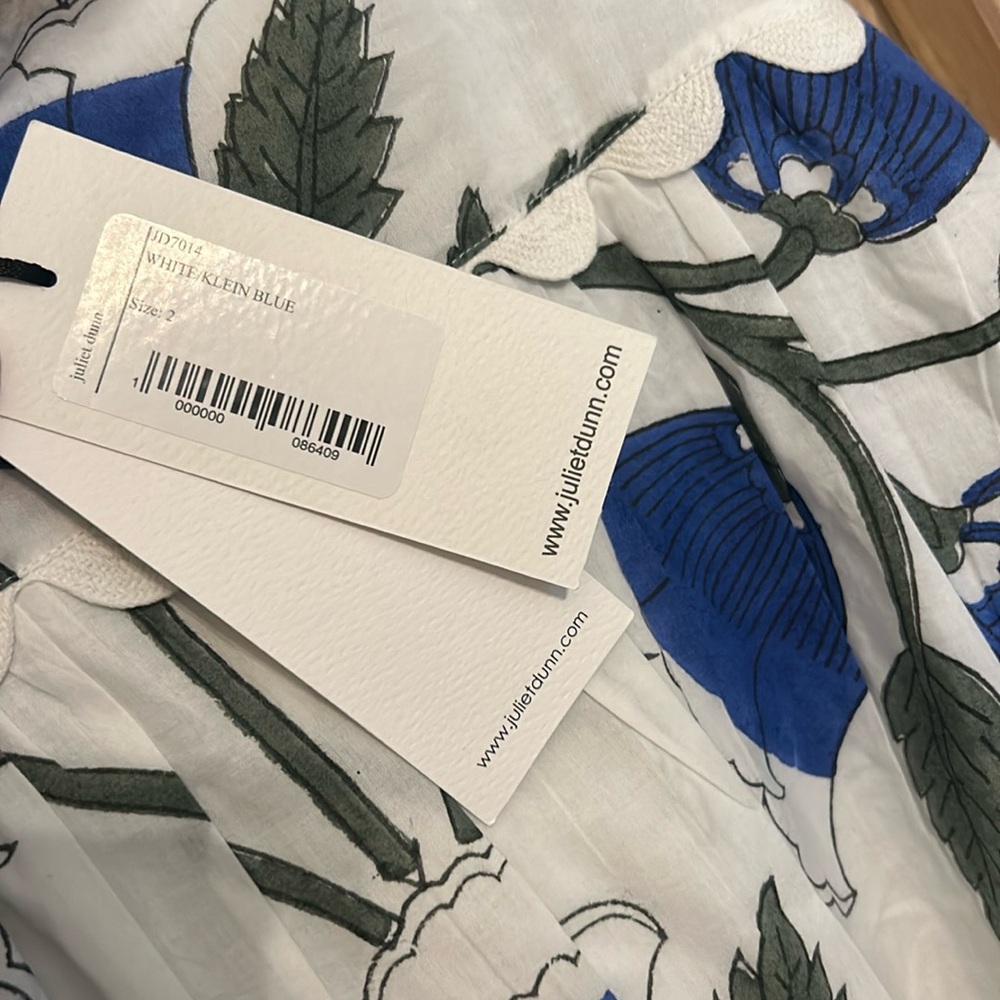 JULIET DUNN

White and Klein Blue Baby Doll Dress with Bellflower Block Print - Picture 7 of 11